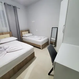 Apartment Twins, Përmet