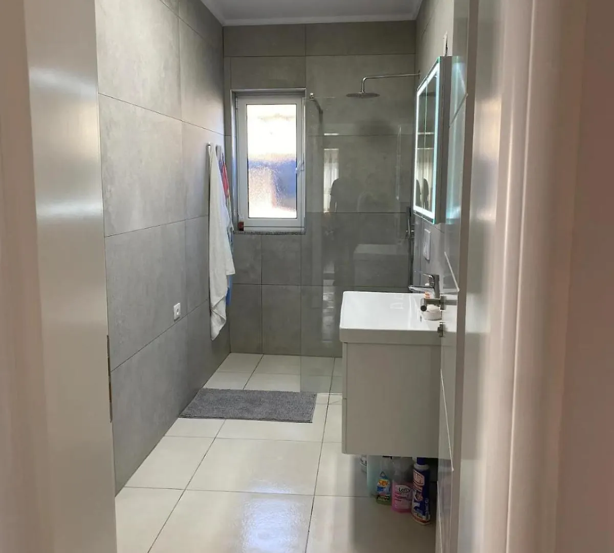 Bright & Cozy Room With Balcony Zhaban Albanien